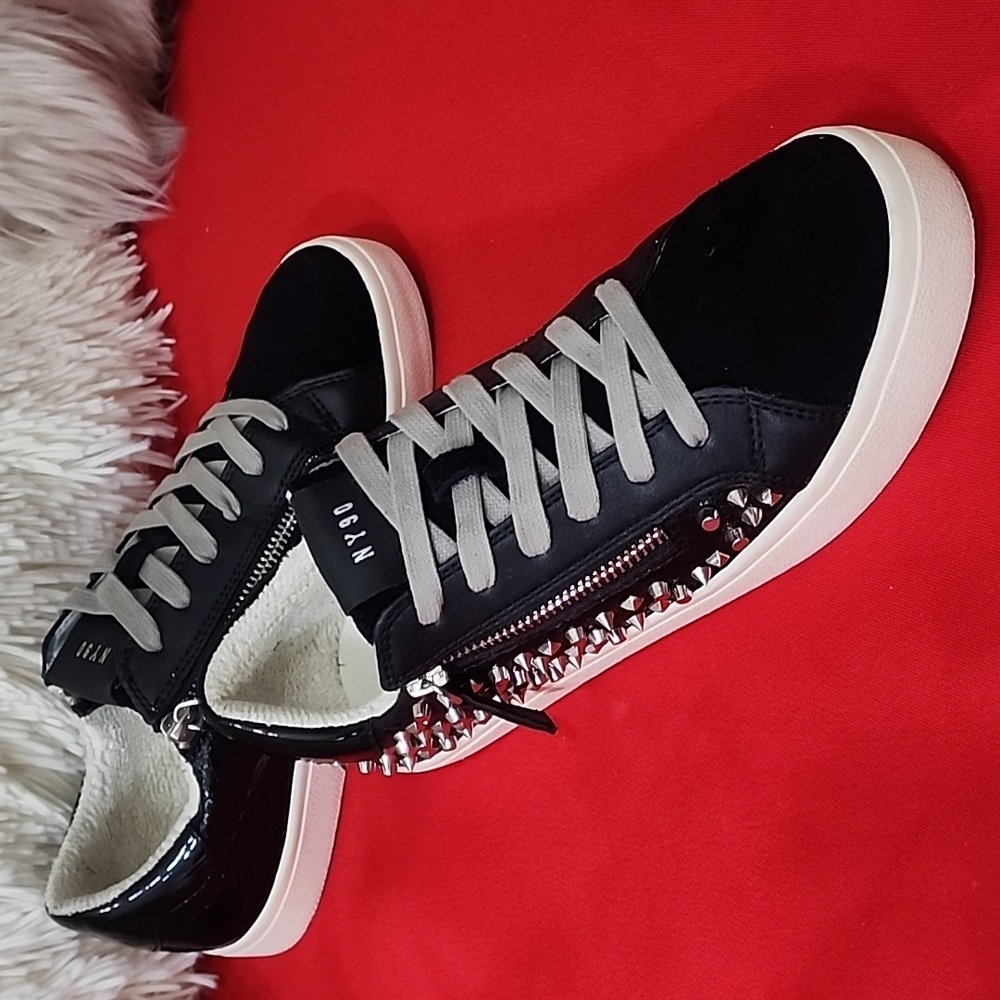 Steve Madden Parka Sneakers - Picture 2 of 10